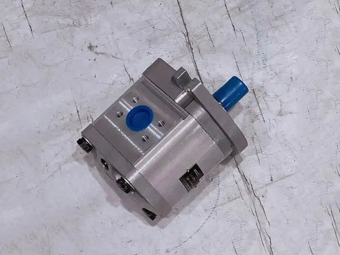 YLB20立式齿轮泵